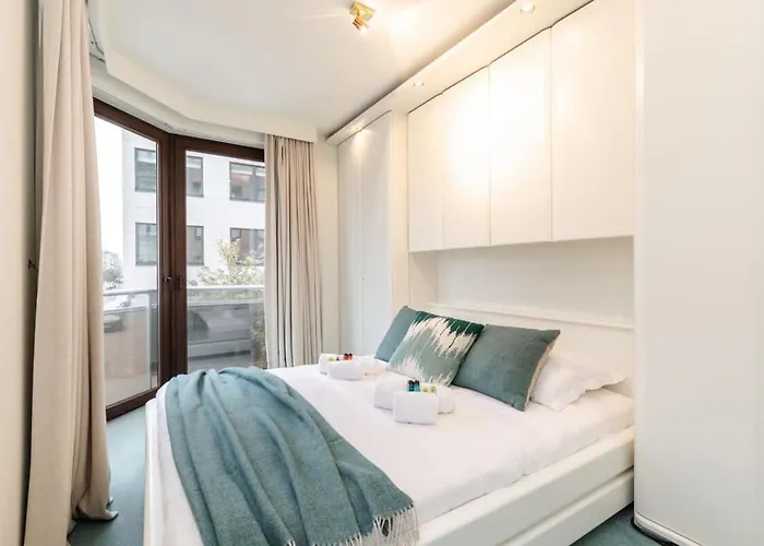 Huswell - Charming Nearby The קנוקה-הייסט