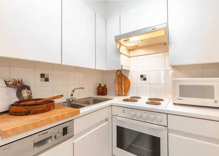 Huswell - Charming Nearby The *